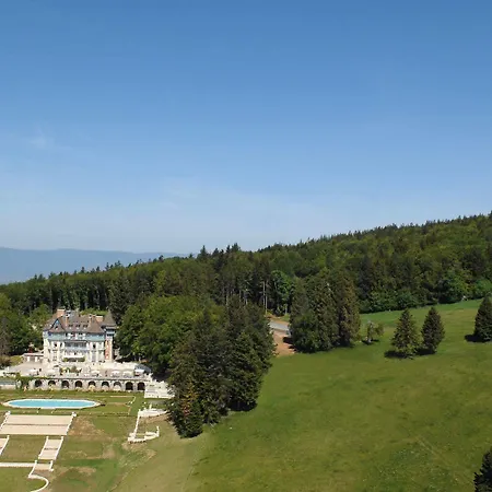 Hotel Relais & Chateaux Chateau Des Avenieres 4*
