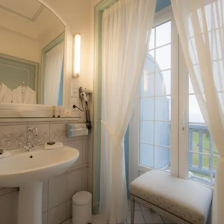 Relais & Chateaux Chateau Des Avenieres Cruseilles