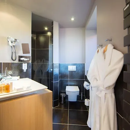 Relais & Chateaux Chateau Des Avenieres Hotel Cruseilles