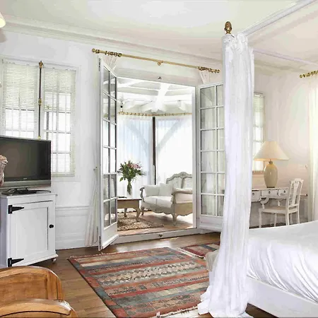 Relais & Chateaux Chateau Des Avenieres